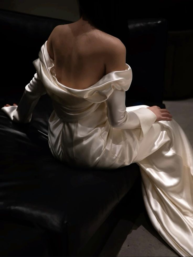 Off Shoulder Long Wedding Dress Princess Bridal Gown fg7390