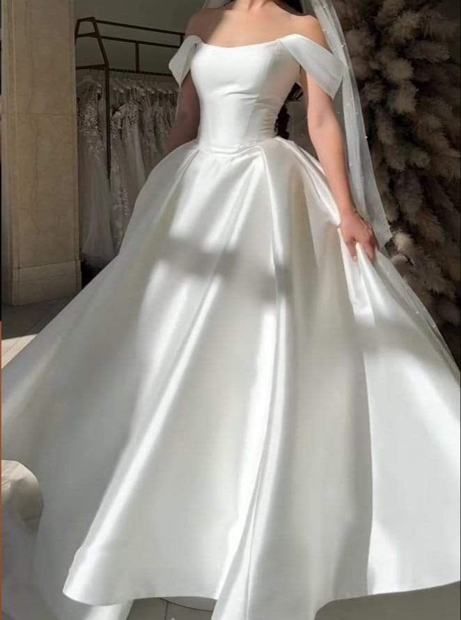 Vintage wedding dress Off-the-Shoulder Satin lace-up bridal dress Custom made - View 4 | FashionDia