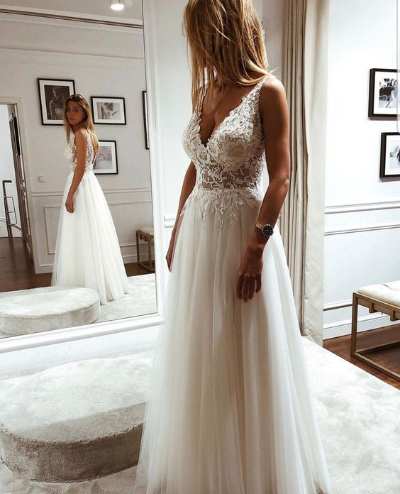 Tulle Lace A-line V-neck Wedding Dresses fg6417