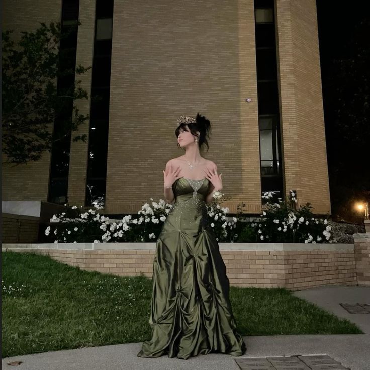 A-Line Strapless Green Floor-Length Ball Gown Evening Dress - FashionDia