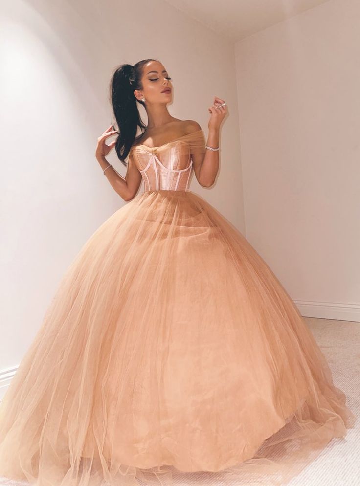 Off-the-Shoulder Princess Ball Gown Elegant Evening Dress Sweet 16 Dress - View 2 | FashionDia