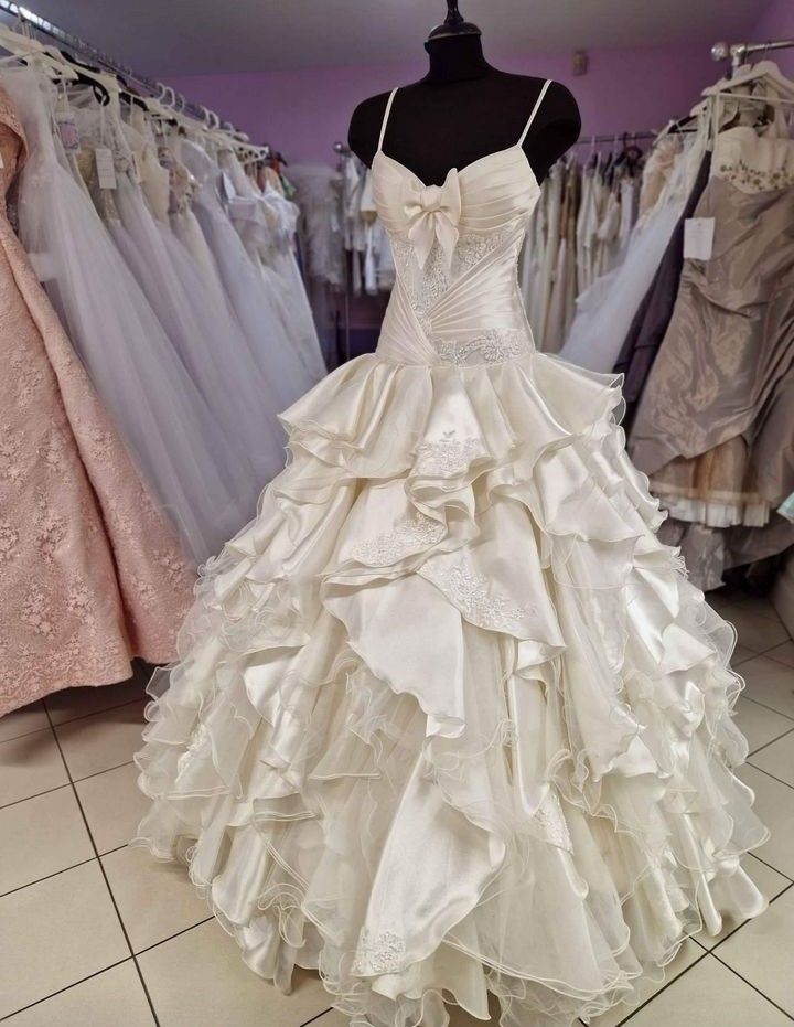 A Line Long Satin Lace Wedding Dress Spaghetti Straps Bridal Gown fg7229