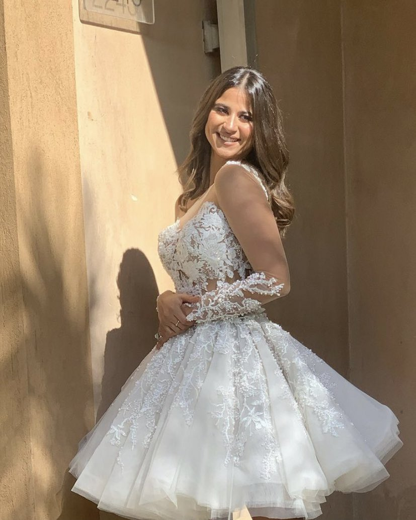 A Line Unique Short Wedding Dress with Lace Appliques fg6599