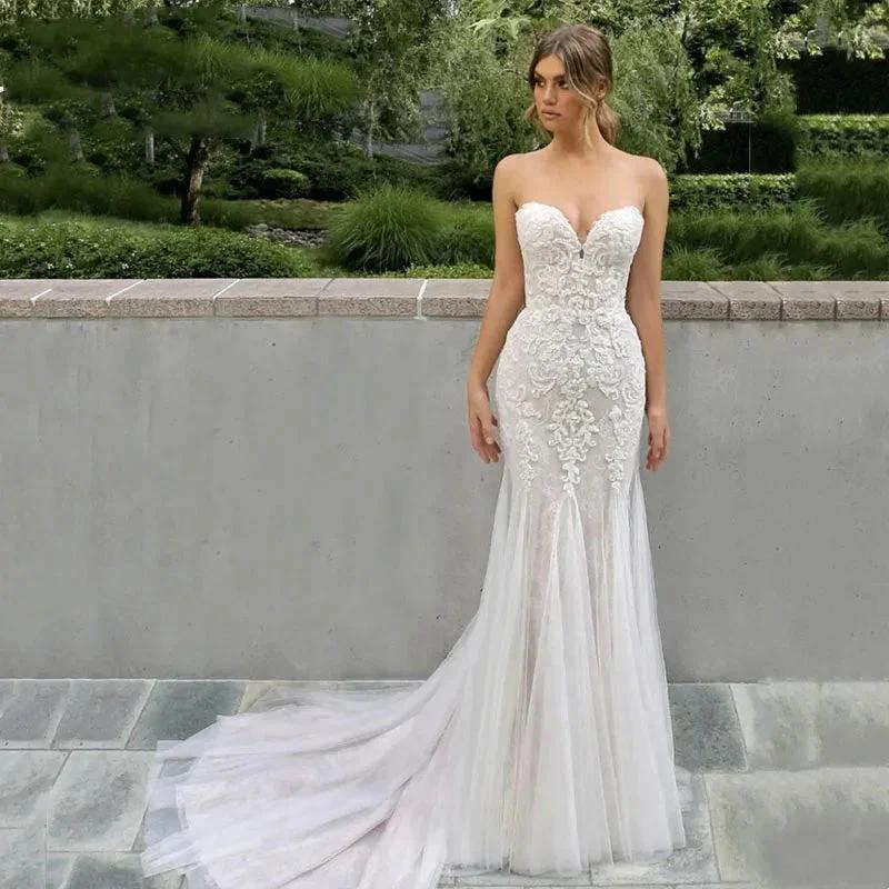 Elegant Lace Mermaid Wedding Gown Sweetheart Sleeveless Backless Floor Length Bride Dress Sweep Train Custom Made (ZD13567)