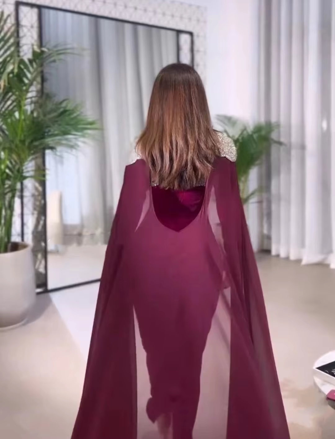 Elegant Middle East Prom Dresses with Chiffon Cape Spaghetti Straps Long Sleeve Evening Gowns Formal Occasion Party Dress - View 3 | FashionDia