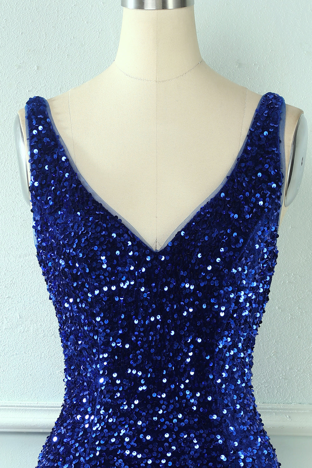 V Neck Sequined Bodycon Mini Cocktail Dress