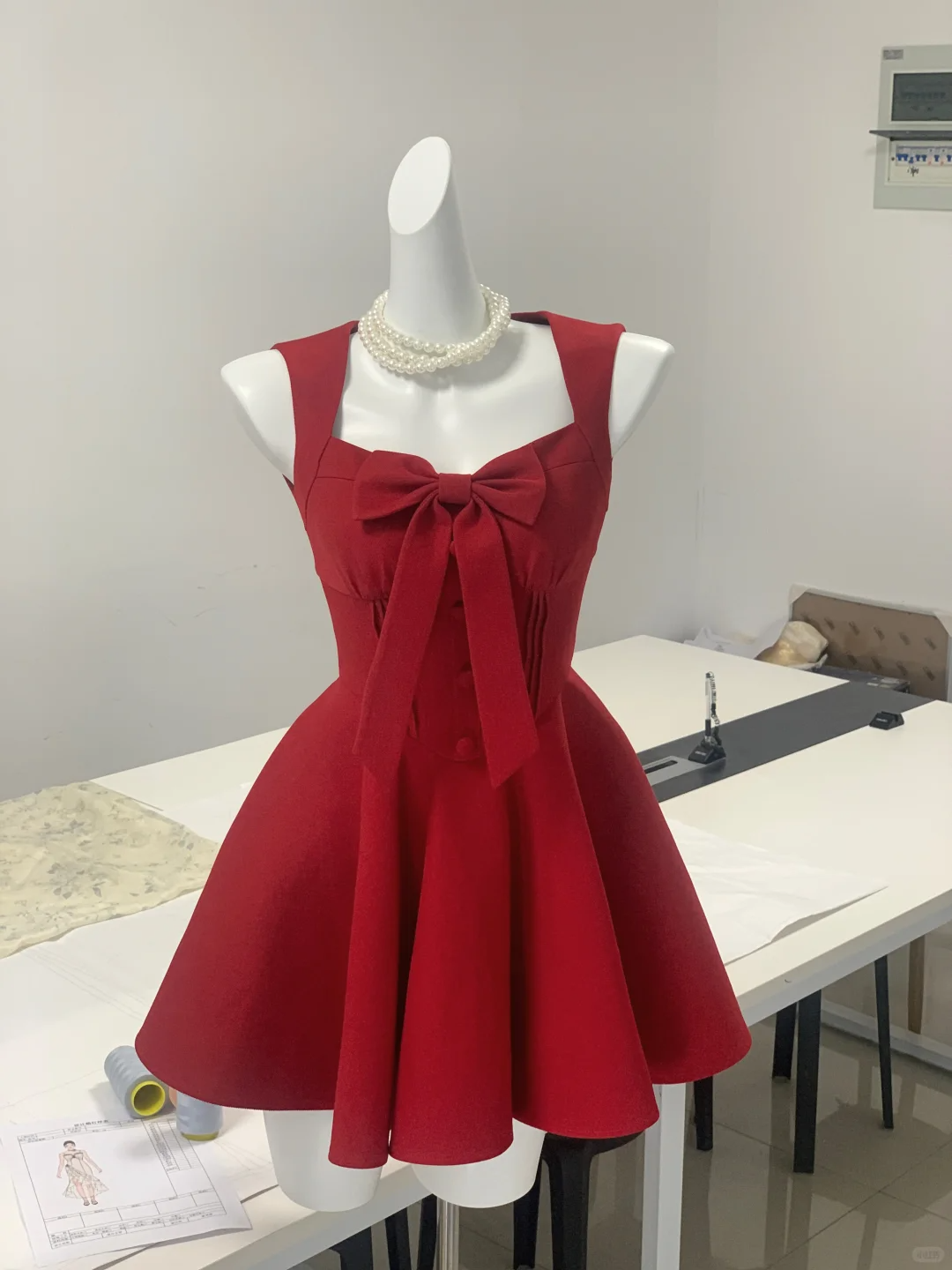 Vintage Red Satin A-Line Short Birthday Outfits 7th Grade Homecoming Dress - View 2 | FashionDia