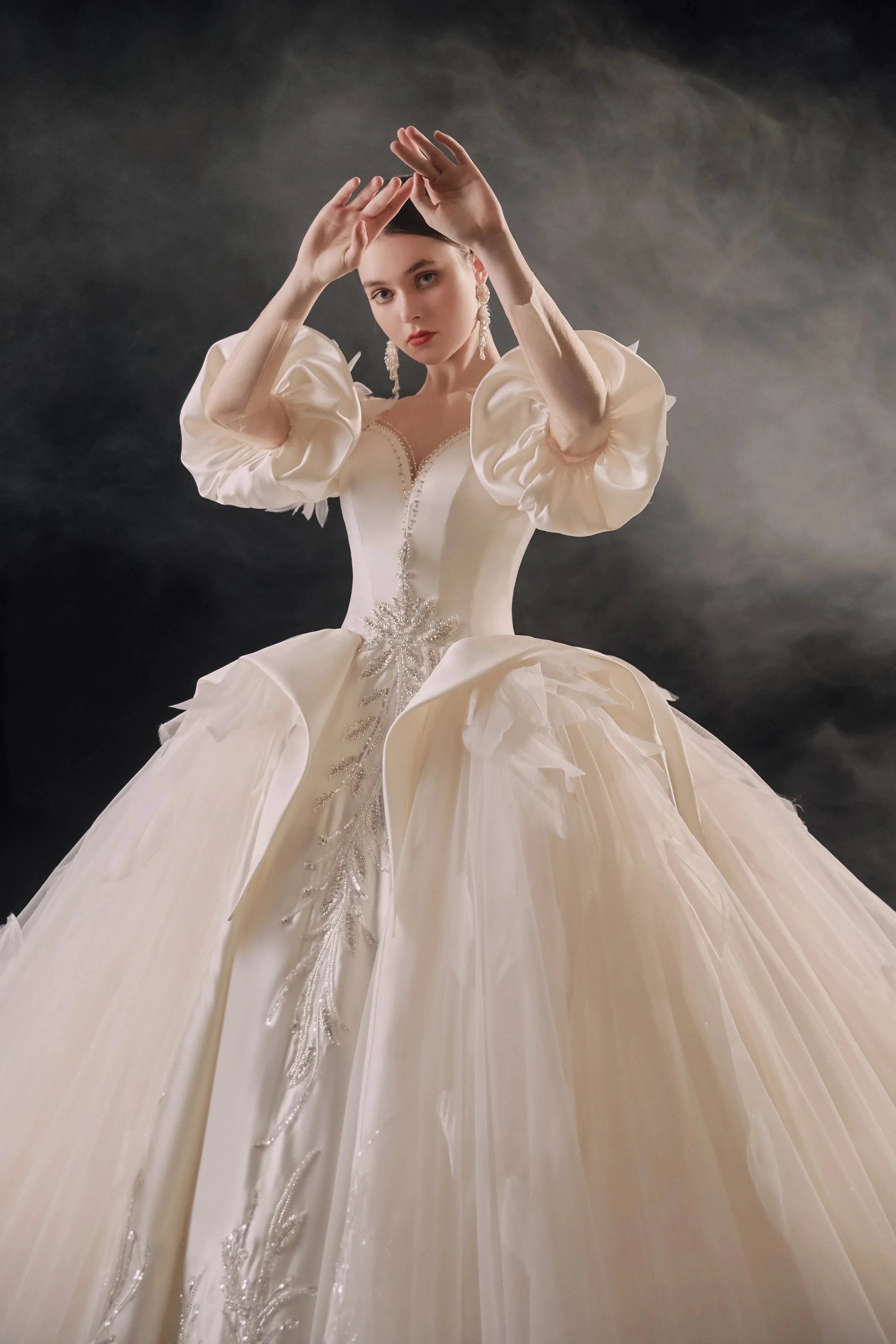 Lavish Sweetheart Ball Gown Satin Puff Sleeve Feather Trim Beaded Wedding Dress with Flowing Train E-302 (ZD16889)