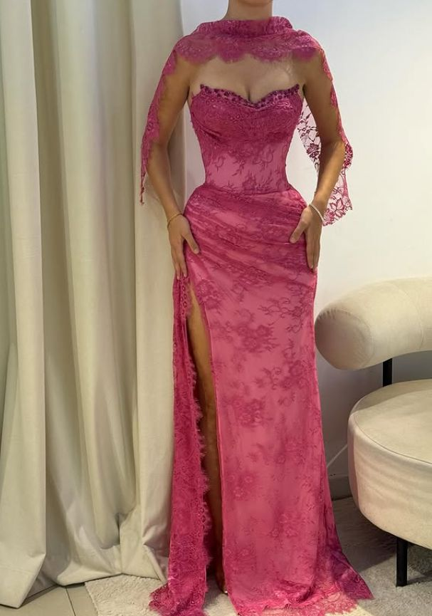 Pink Lace Prom Dress Sweetheart Neck Evening Dress With Slit - VelvetHem