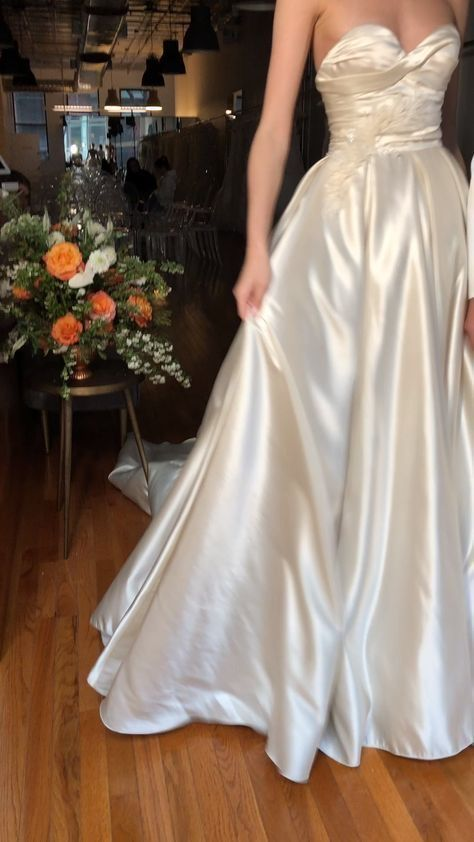 Sweetheart Vintage A line Strapless Long White Satin Wedding Dresses J8213