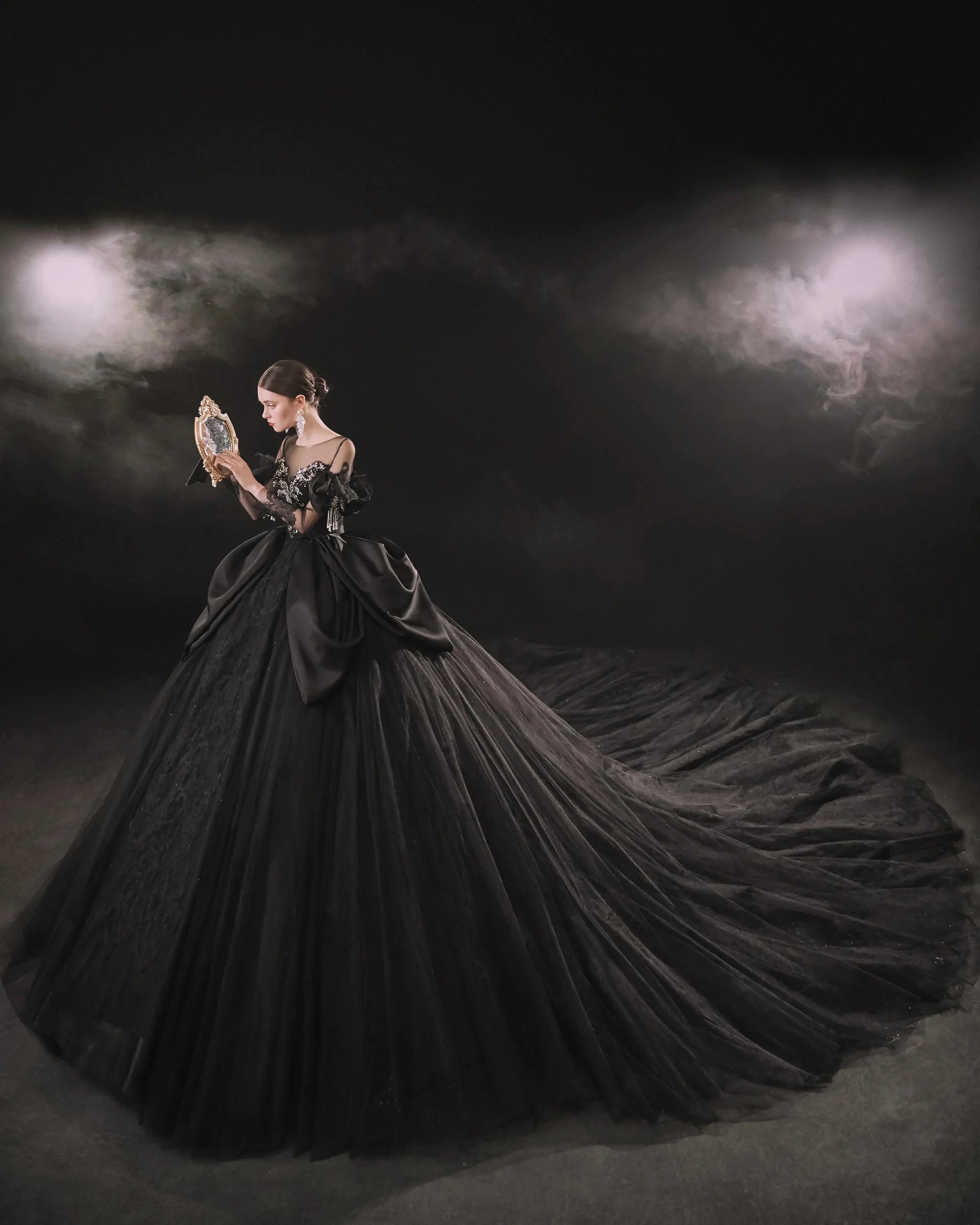 Dramatic Black Ball Gown Illusion Neckline Satin Puff Sleeve Beaded Lace Wedding Dress with Oversized Train E-305 (ZD16893)