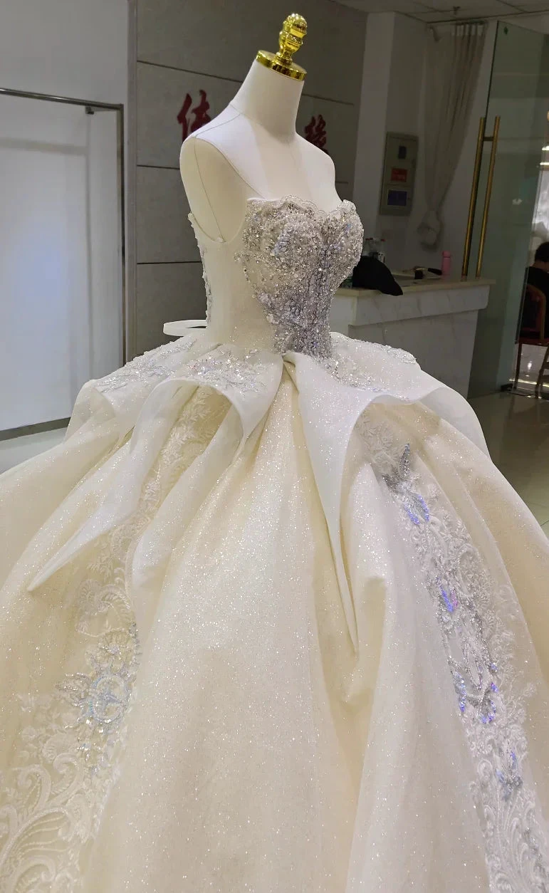 Ivory Glimmer Strapless Ballgown: Iridescent Beaded Bust & Flowing Train (ZD16774)