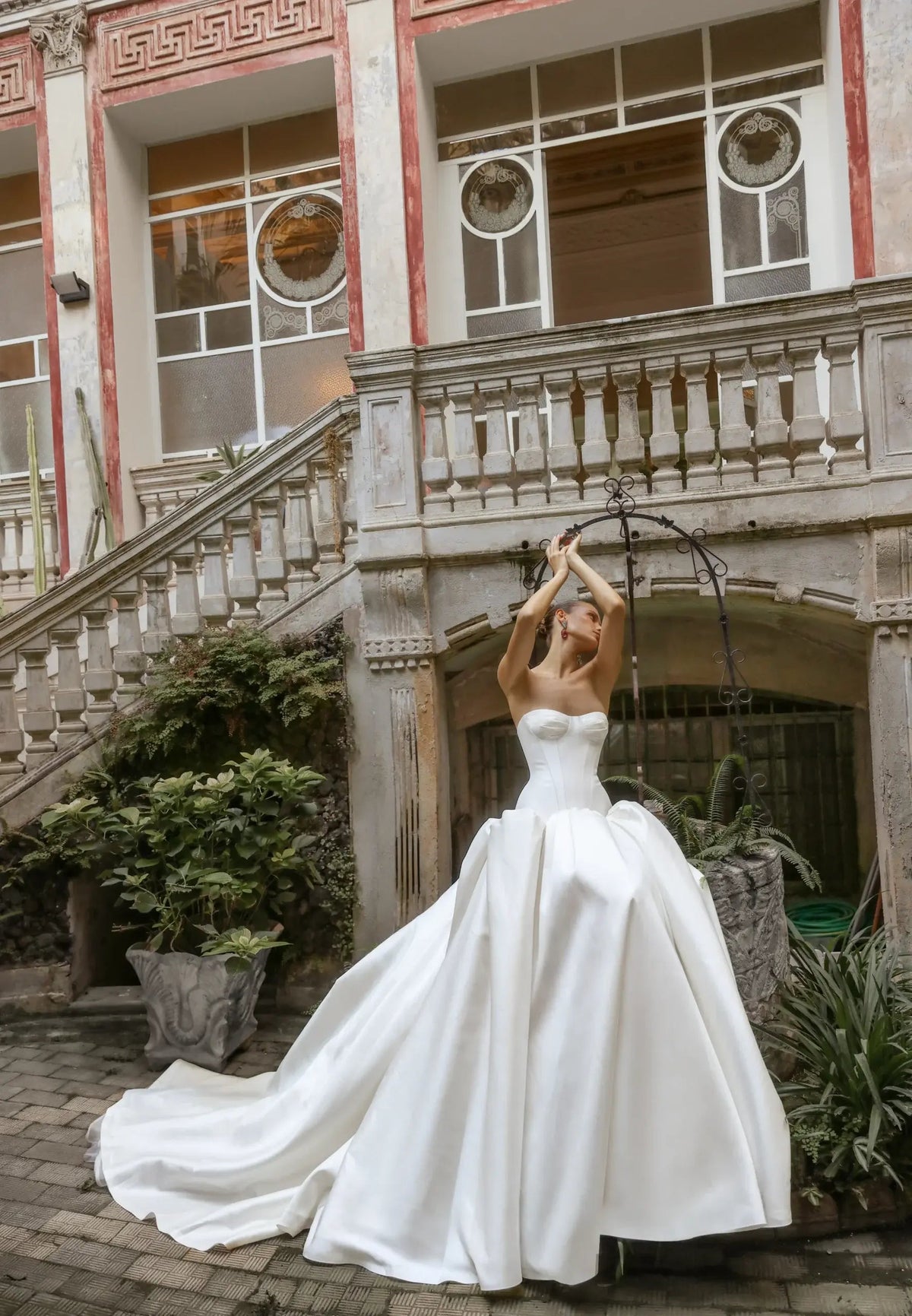 Classic White Satin Strapless Ball Gown Wedding Dress with Veil ZP114