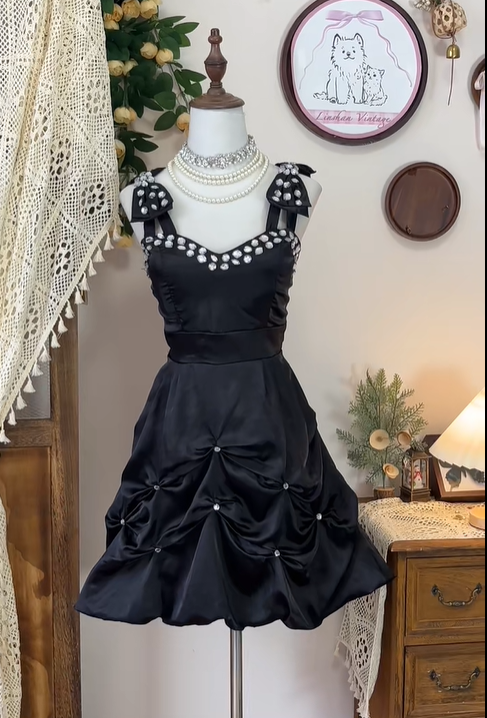 Vintage Satin Pleated A Line Homecoming Dress Black Birthday Dress