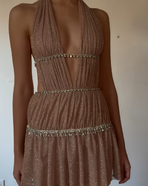 Shiny Halter Deep V Tulle Beaded Short 7th Grade Homecoming Dress Sexy Cocktail Dress - FashionDia