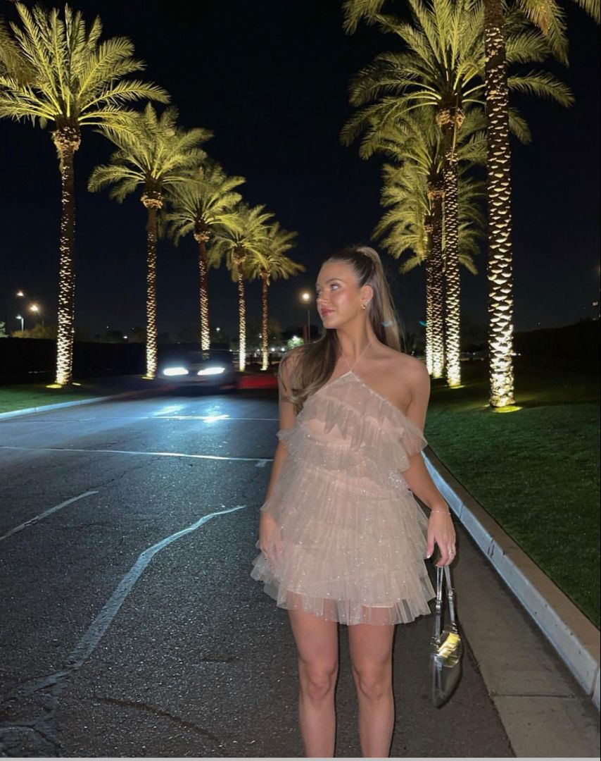 Pretty Halter White Tulle Sequin Layered Formal Homecoming Dress Short Cocktail Dress Birthday Outfits