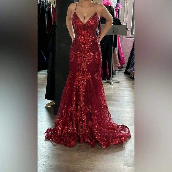 Charming Red Mermaid Lace Appliques Prom Dress,Evening Dress Winter Dance Dress Y4345 - View 3 | VelvetHem