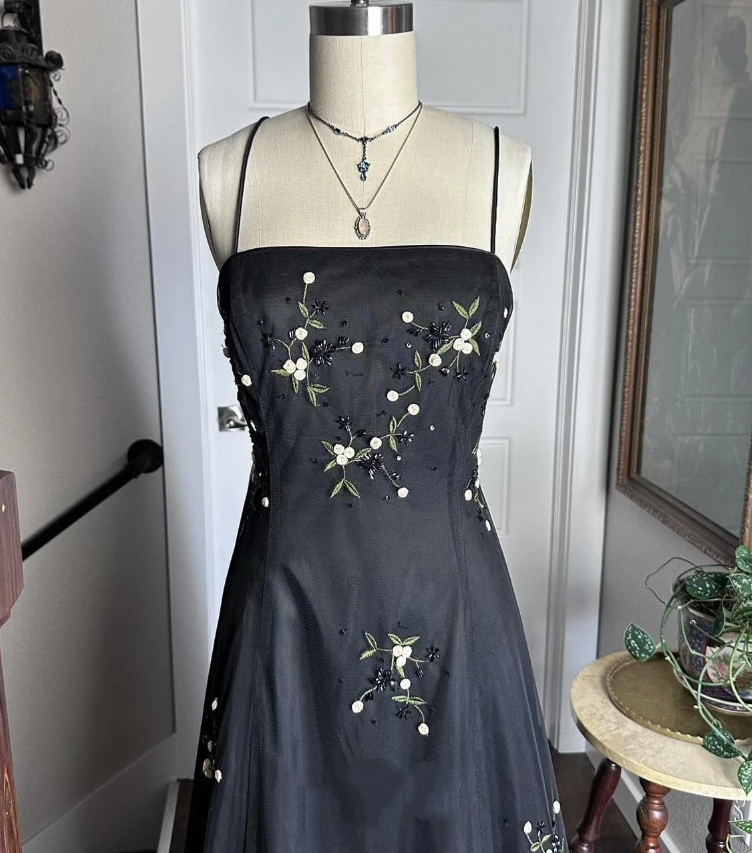 Chic Spaghetti Straps Black Satin Tulle Beaded A Line Birthday Prom Dress Long Party Dress