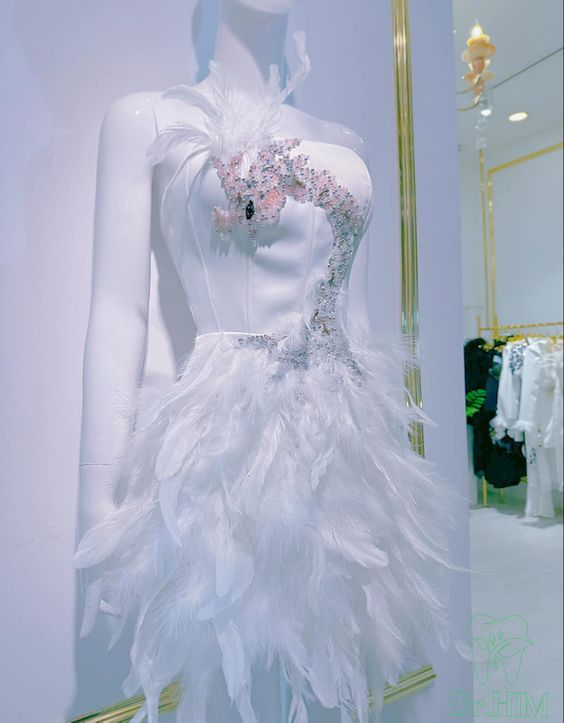 Charming Strapless White Satin Beaded Feathers Sheath Cocktail Dress Short Party Dress Homecoming Dress - FashionDia