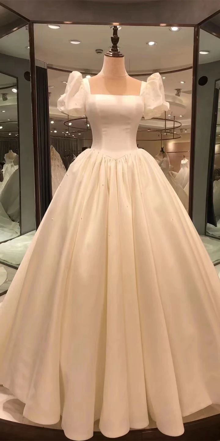 Spauare Neckline Bubble Sleeves Satin Wedding Dresses, Vintage Bridal Gown - View 3 | FashionDia