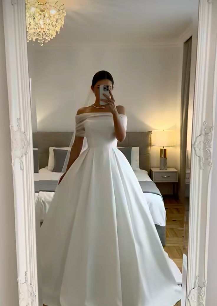 White Off The Shoulder Wedding Dresses A Line Long Bridal Gowns fg7261