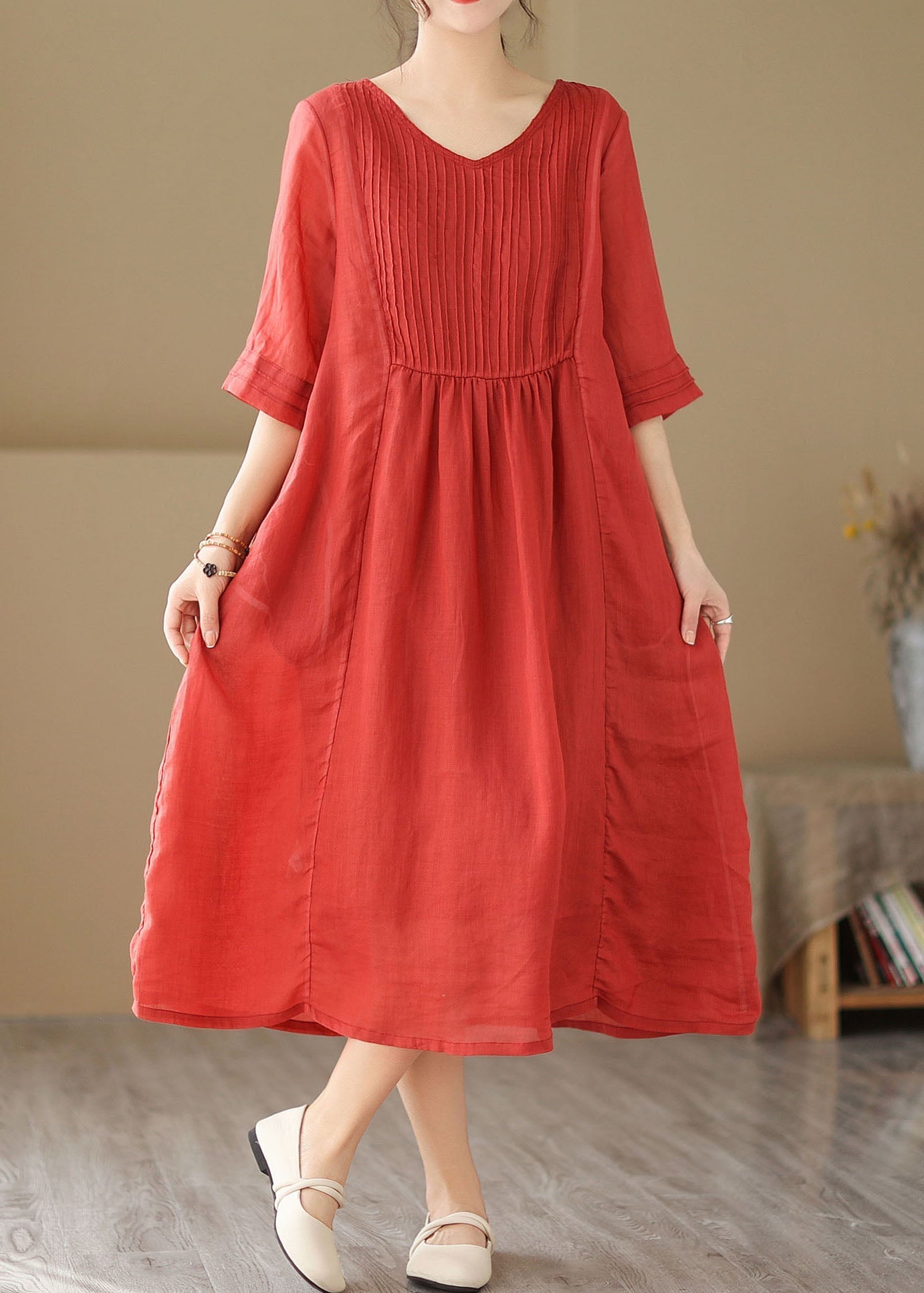 Beautifully Crafted Dress in a Classic Style