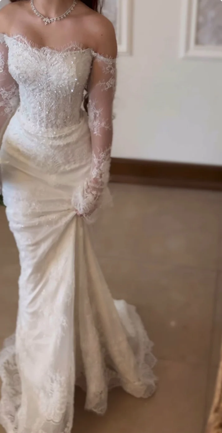 Mermaid Long Sleeve White Sequin Lace Wedding Dress - VelvetHem