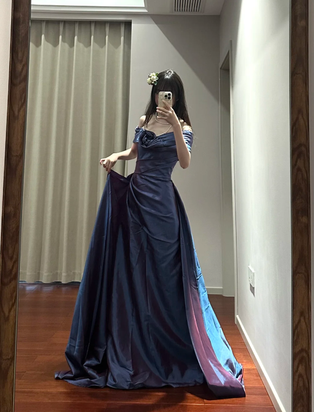 Retro Elegant Blue-Purple Off-Shoulder Hand-Pleated Satin Prom Dress Evening Dress