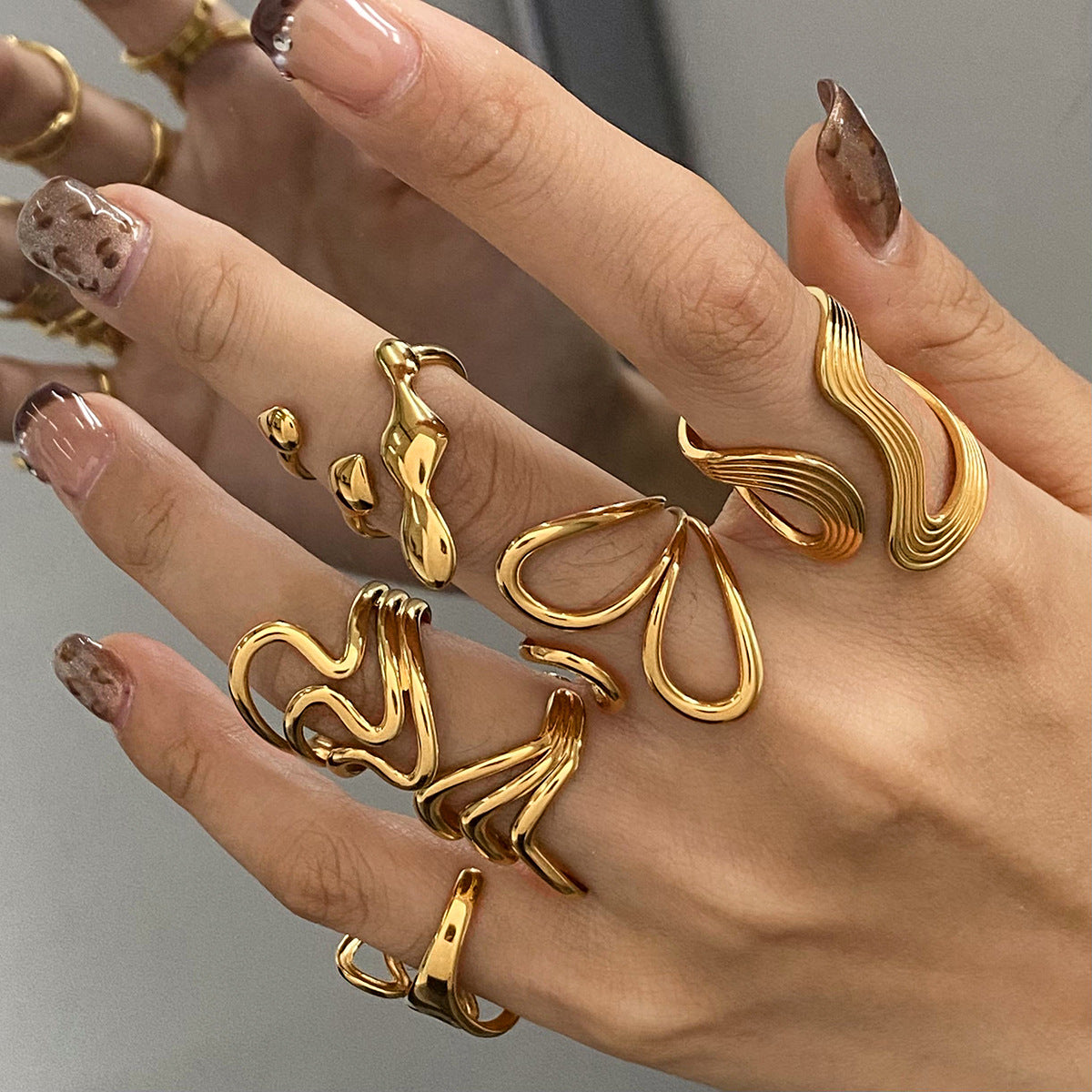 Irregular Line Hollow Gold Open Ring G12