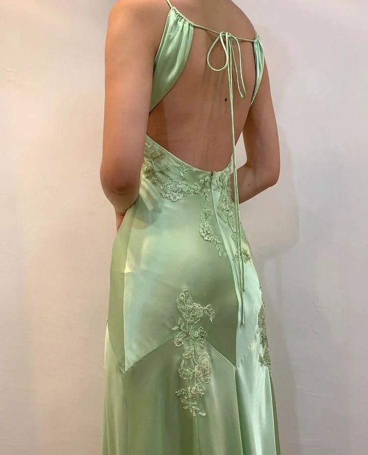 Green Vintage V-Neck Beading Long Party Dress Formal Wear Dresses - View 2 | FashionDia