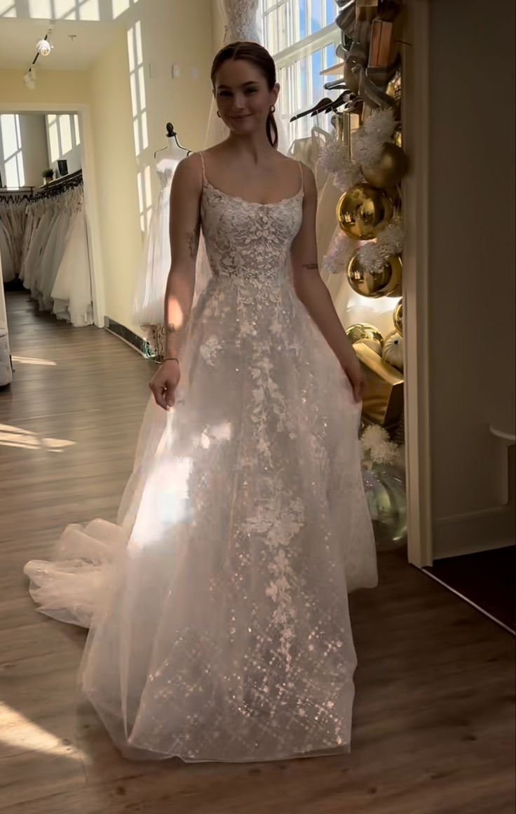 Elegant A Line Sparkly Appliques Long Wedding Dress Princess Evening Dress fg6859