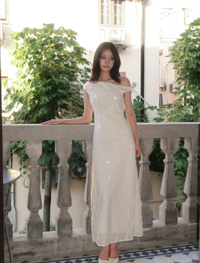 Elegant White Fitted One-shoulder Sequined Long Prom Dress Evening Dress