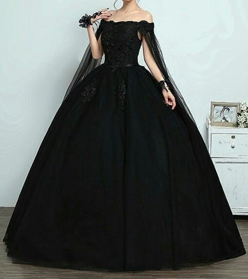 Women's Off Shoulder Quinceanera Dresses Black Ball Gown Long Sweet 16 Dress with Cape