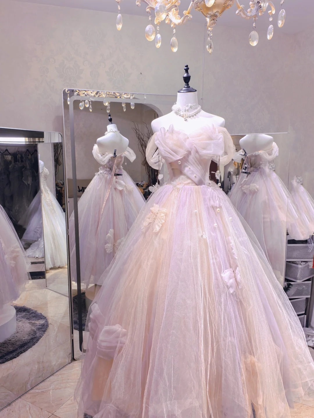Dreamy Light Pink Off-shoulder Tulle Floor-Length Ball Gown Evening Dress