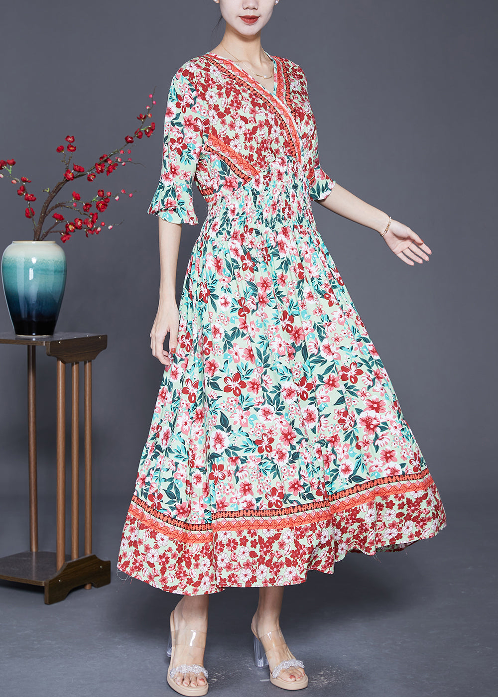 Gracefully Styled Dress for Any Occasion
