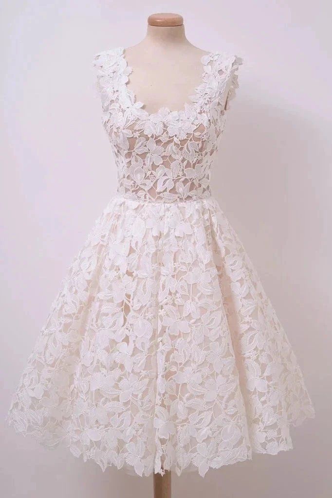 Chic A-line Short Lace Homecoming Dresses by Ombreprom