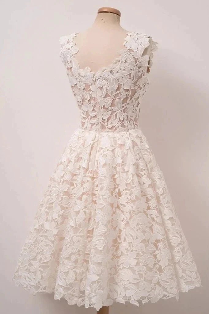 Chic A-line Short Lace Homecoming Dresses (ZD11524)