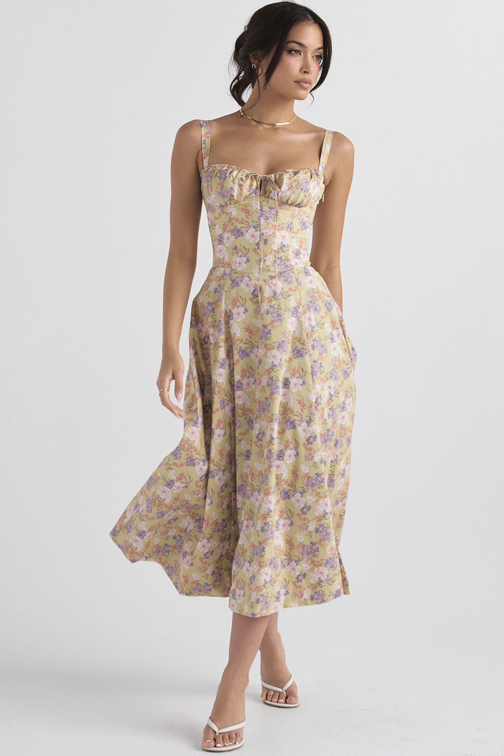 Lucía Boutique Vintage Tight Dress with Floral Pattern and Waist Evening Wear Edit