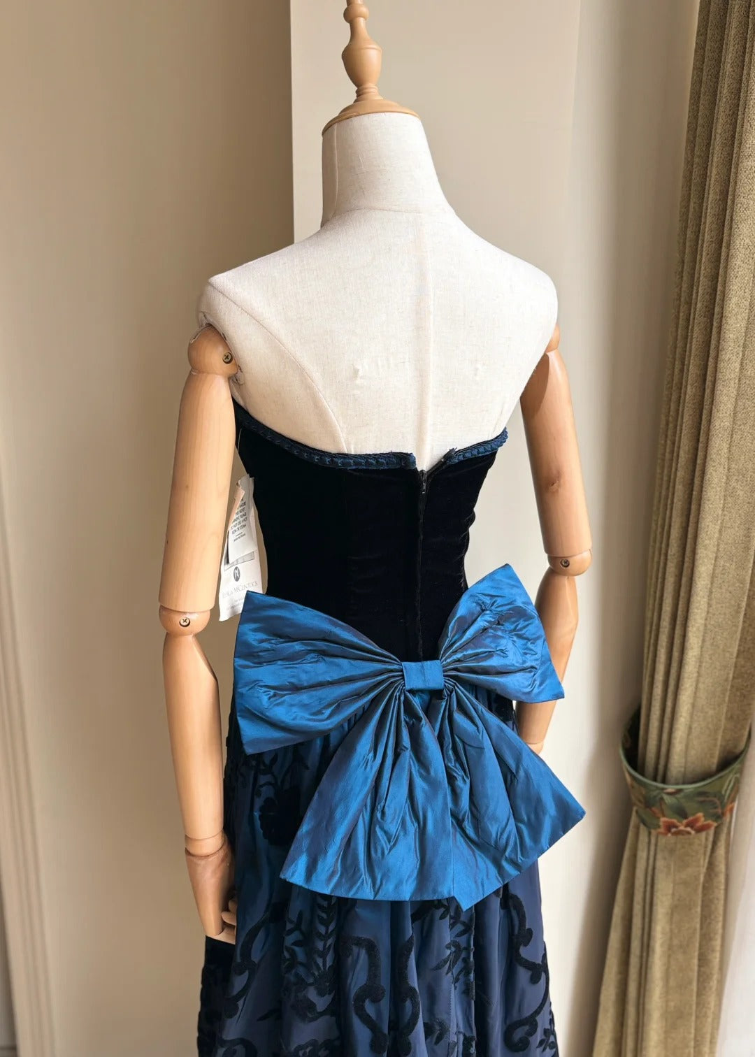 Retro Blue And Black A-Line Strapless Bow Jacquard Velvet Long Prom & Evening Dress - View 5 | FashionDia