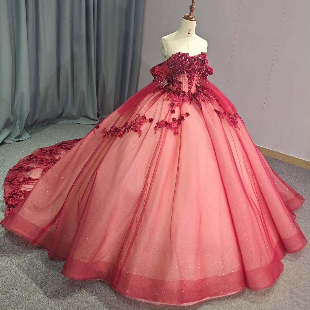 Elegant A Line Off the Shoulder Red Quinceanera Dress with Beading Appliques