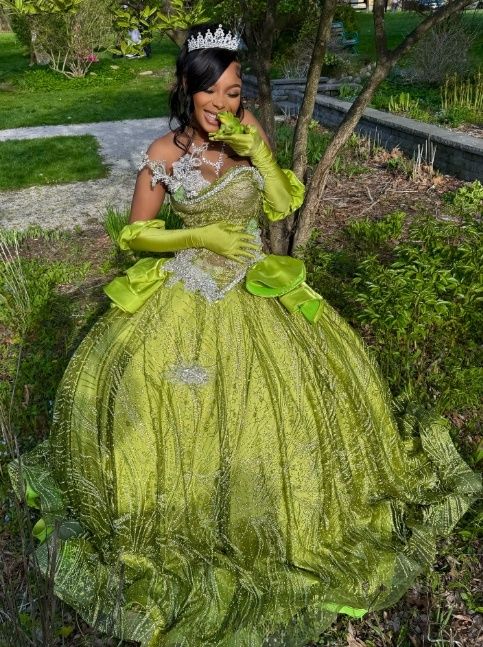 Sweetheart Ball Gown Green Long Prom Dresses Sparkly Rhinestone Tulle Green Sweet 16 Dress - VelvetHem