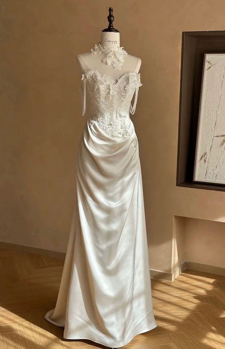 Off-the-Shoulder White Wedding Dress Pearl Strap Bridal Dress