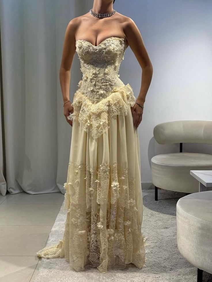 Elegant Yellow Sweetheart Neck Chiffon Lace Appliques Long Prom Dress Birthday Party Gown - View 3 | FashionDia