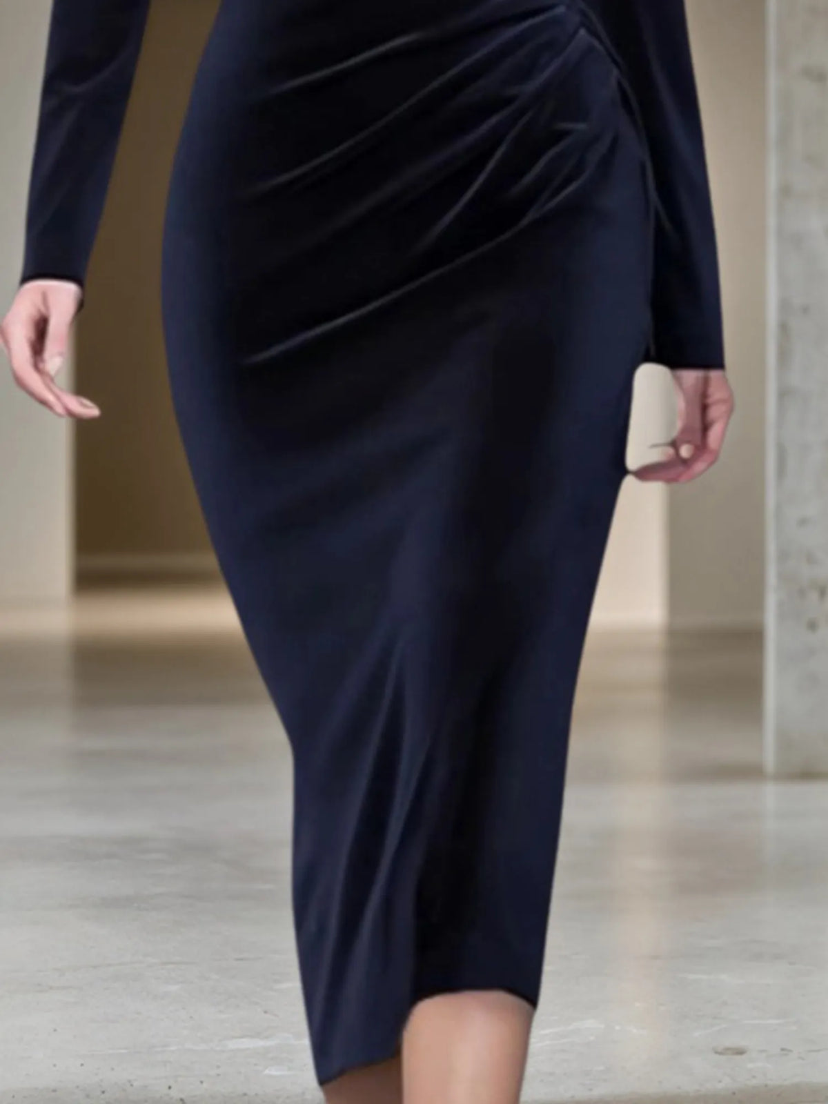 Cocktail Party Dress Navy V-Neck Midi Velvet Mother of the Bride Dress - View 3 | FashionDia