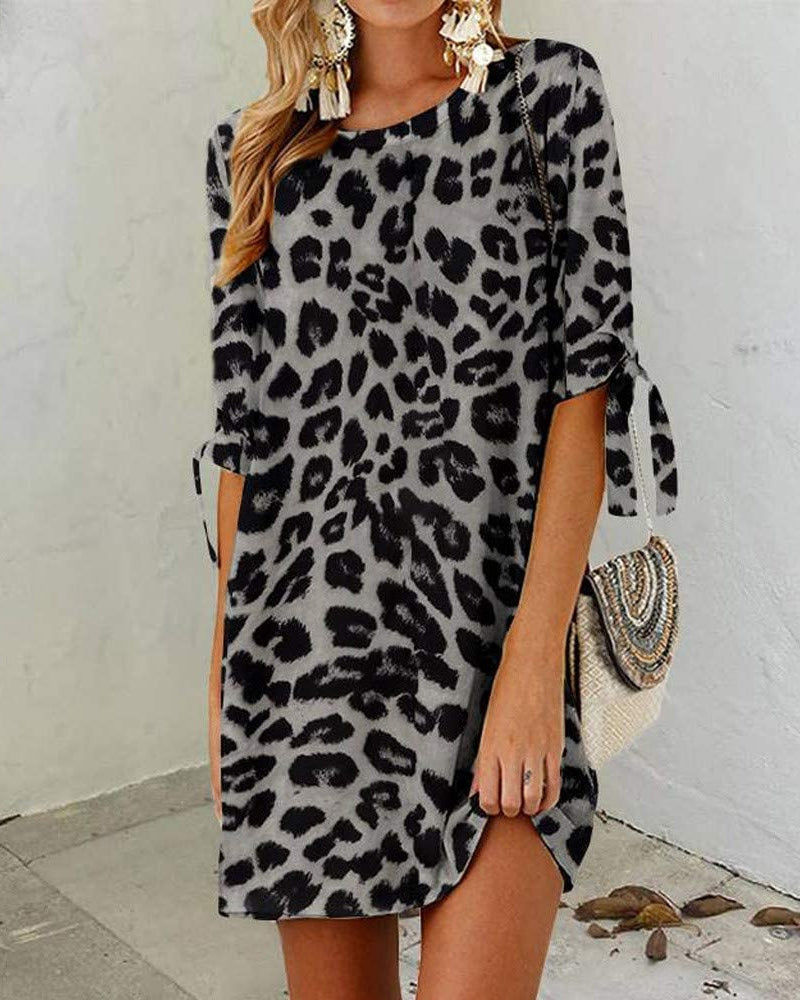 Sofía Elevated Leopard Print Round Neck Women's Dress Premium Wardrobe Essential