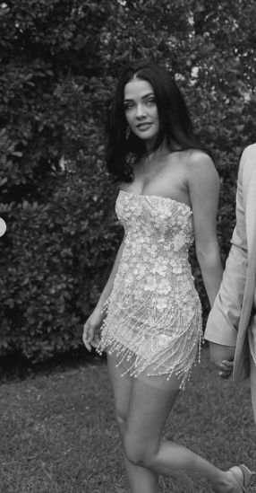Classy Sheath Strapless White Sequin Short Wedding Dress - View 4 | FashionDia