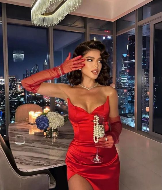 Red Sweetheart Long Prom Dress Glamorous Evening Dress Without Gloves
