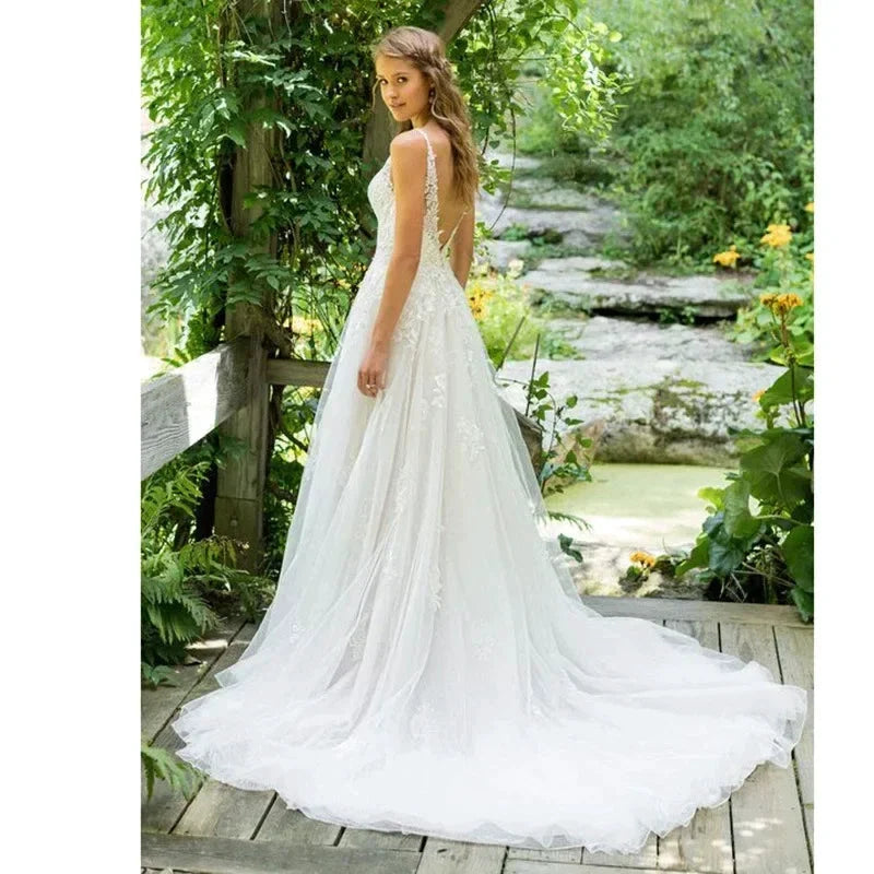 Vestido De Noiva A-Line V Neck Wedding Dress Top Lace Appliques Bridal Dress Custom Made Wedding Gown Sweep Train (ZD13292)