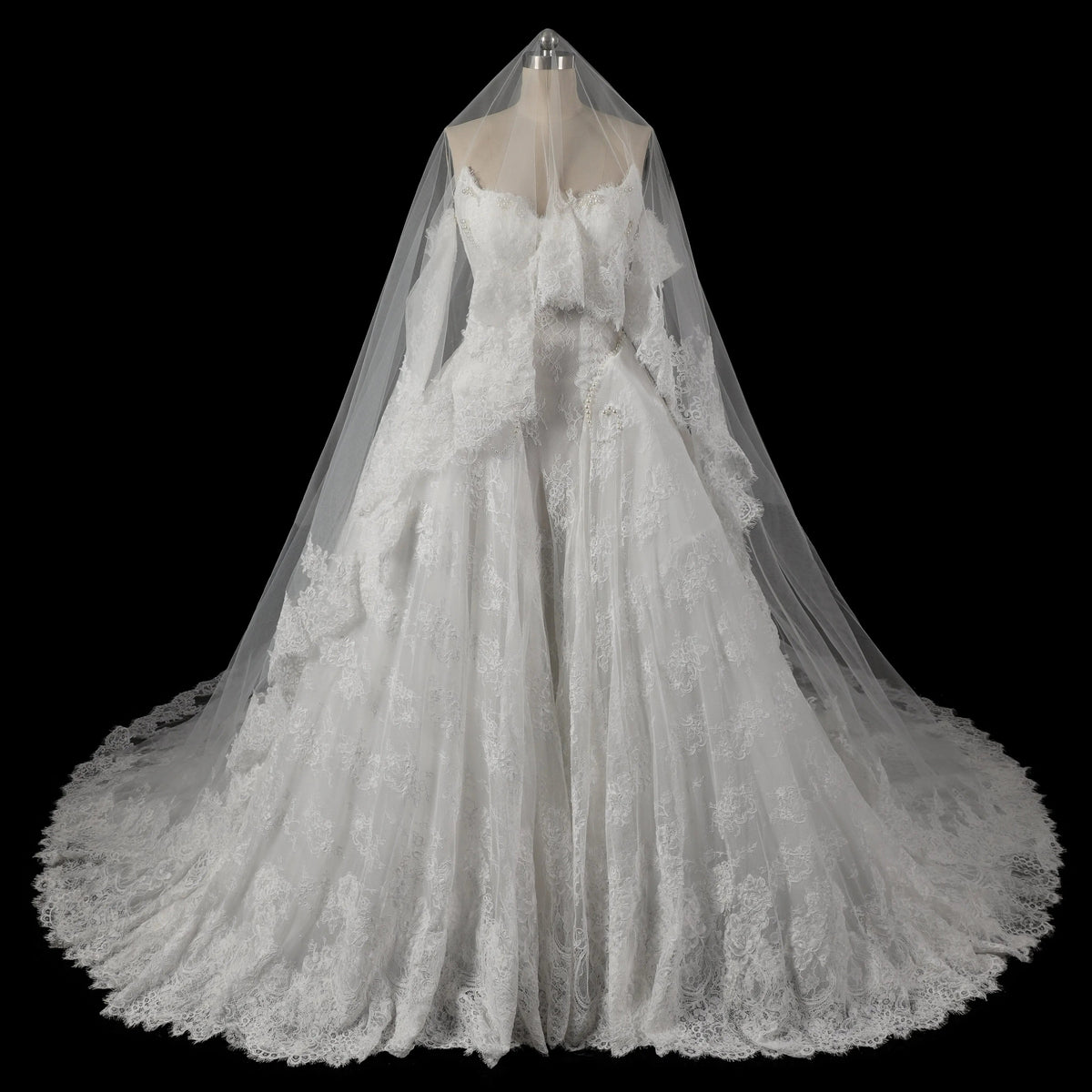 Off White Luxury Ball Gown Wedding Dress Beaded With Veil ZP035 - View 8 | VelvetHem