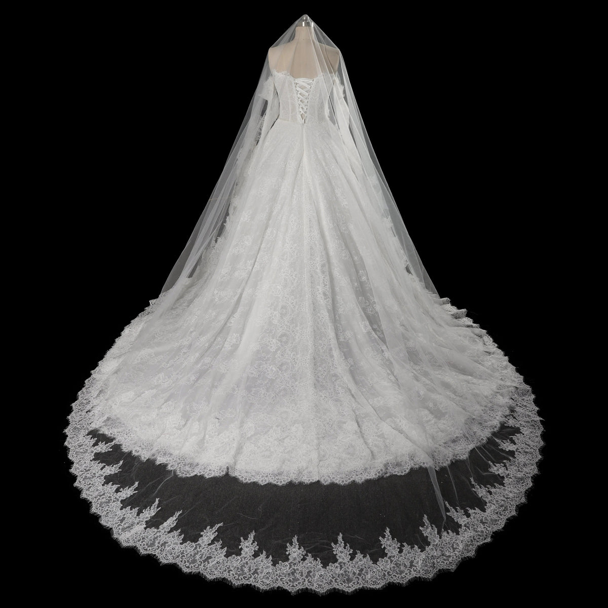 Off White Luxury Ball Gown Wedding Dress Beaded With Veil ZP035 - View 10 | VelvetHem